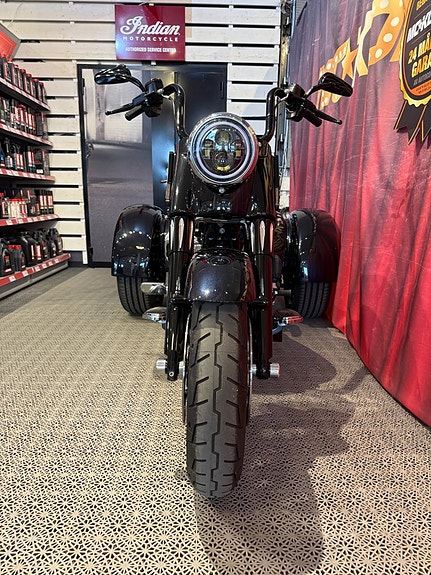 Harley-Davidson FLRT FREEWHEELER 3 of 14
