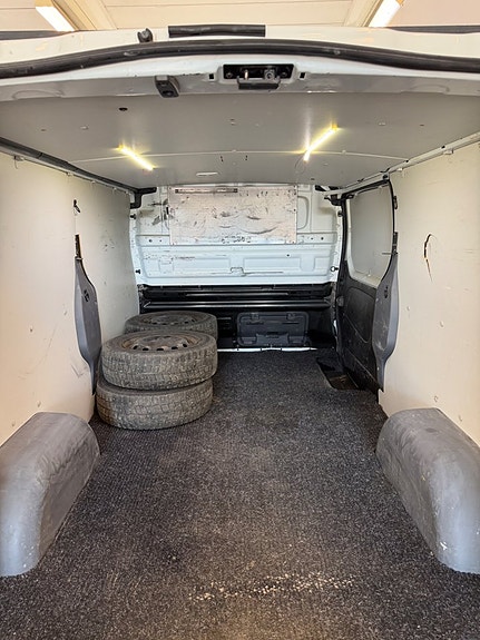 Renault Trafic 10 of 11