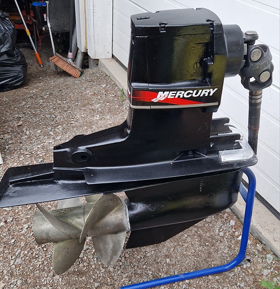 Chaparral 2550SX MercruiserV8 6,2l MPI med Bravo 3 drev 22 of 22