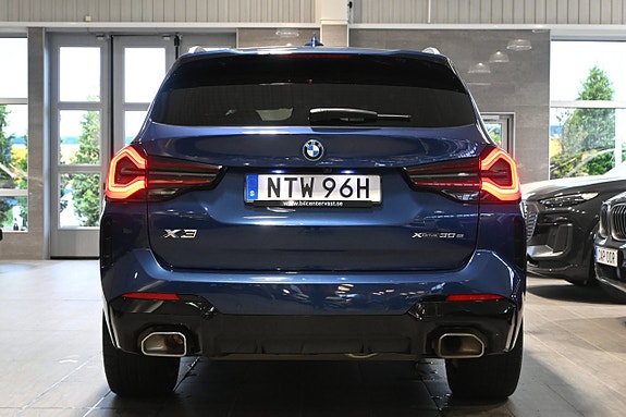 BMW X3 4 of 5