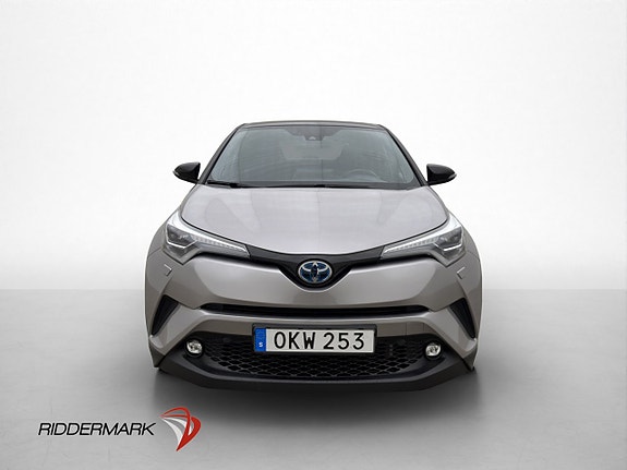 Toyota C-HR 2 of 30