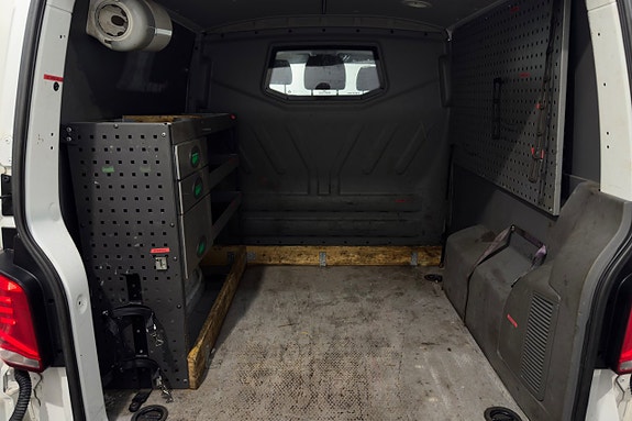 Volkswagen Transporter 24 of 24