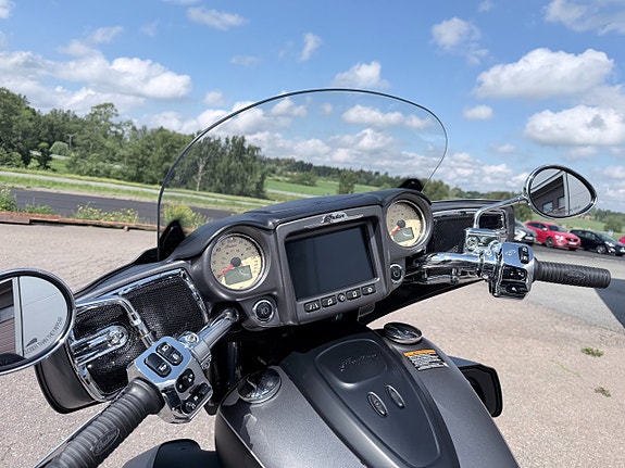 Indian Roadmaster med specialbyggt släp 16 of 27