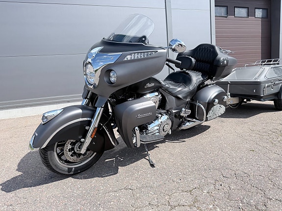Indian Roadmaster med specialbyggt släp 13 of 27