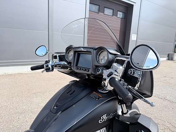 Indian Roadmaster med specialbyggt släp 6 of 27