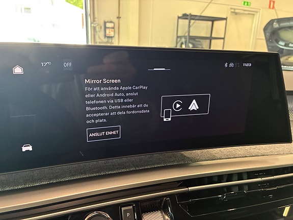 Peugeot e-5008 24 of 26