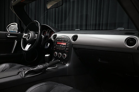 Mazda MX-5 23 of 27