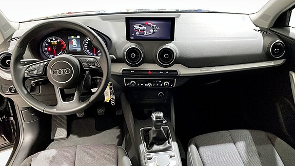 Audi Q2 10 of 12