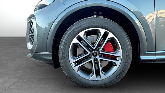 Audi Q5 6 of 13
