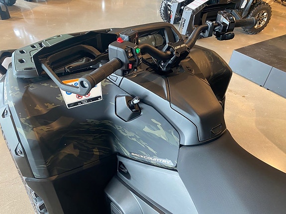 Can-Am Outlander BACKCOUNTRY MAX 1000R camouflage 6 of 6