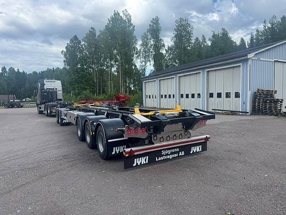 Jyki Lastväxlarvagn/Lastväxlarsläp med hydr.-cylinder 3 of 8
