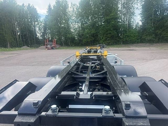 Jyki Lastväxlarvagn/Lastväxlarsläp med hydr.-cylinder 6 of 8