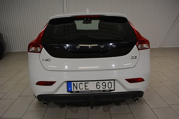 Volvo V40 5 of 5