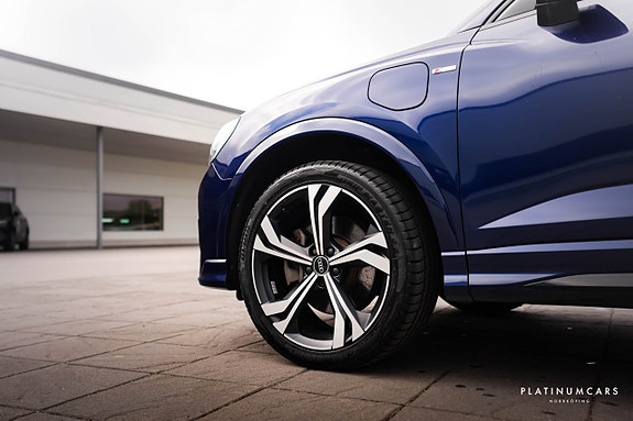 Audi Q3 20 of 20