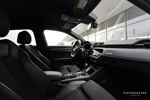 Audi Q3 6 of 20