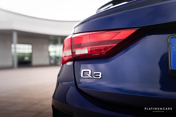 Audi Q3 19 of 20