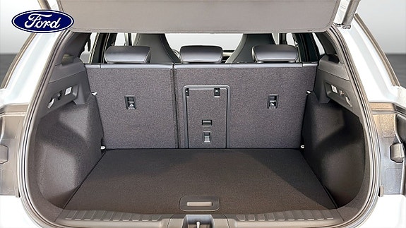 Ford Explorer 10 of 10
