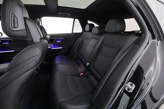 Mercedes-Benz C63 16 of 30