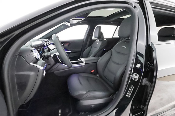 Mercedes-Benz C63 21 of 30