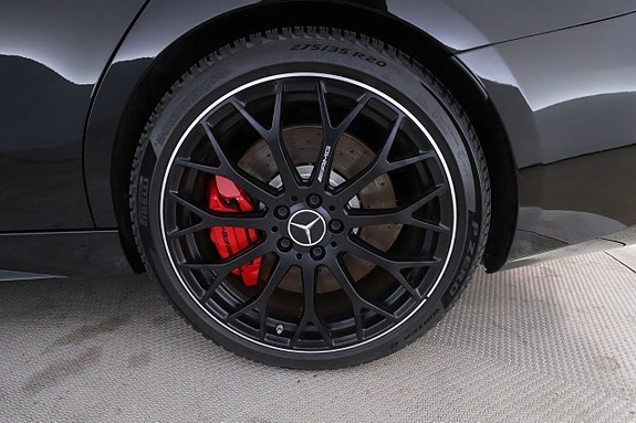 Mercedes-Benz C63 11 of 30