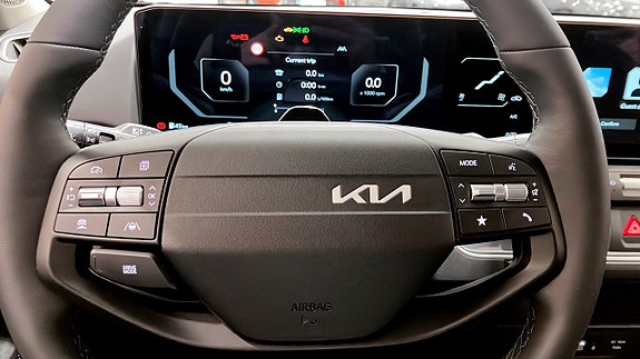Kia K4 10 of 19