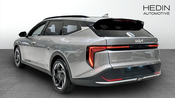 Kia K4 6 of 19