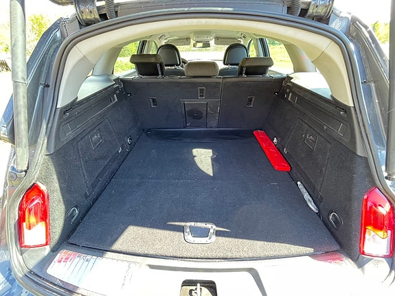 Opel Insignia 12 of 12