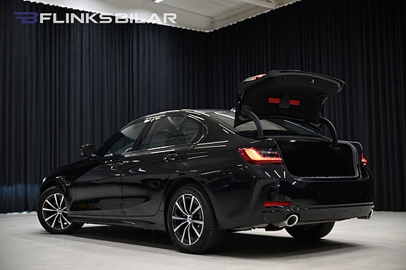 BMW 330e 6 of 30