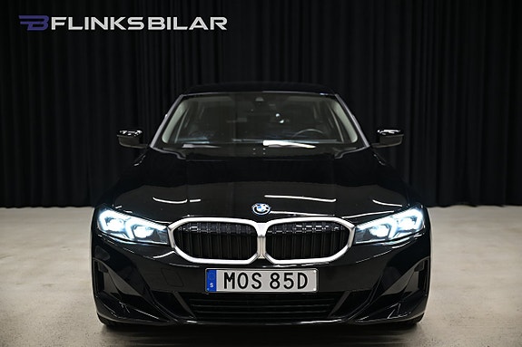 BMW 330e 12 of 30