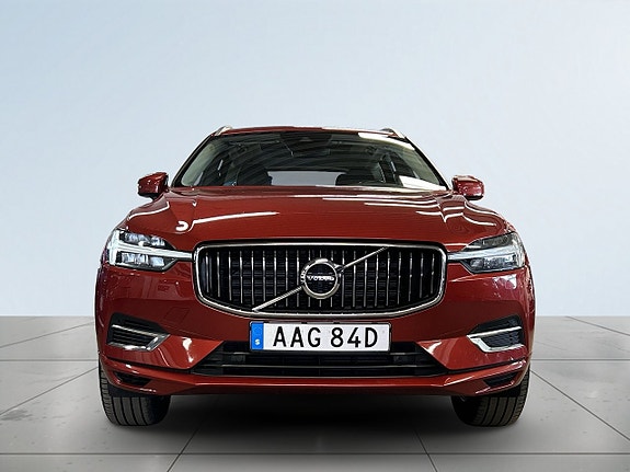 Volvo XC60 2 of 5