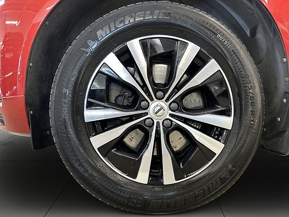 Volvo XC60 14 of 24