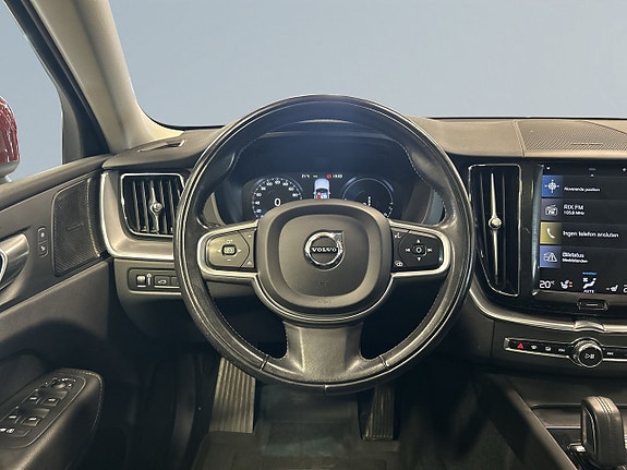Volvo XC60 9 of 24