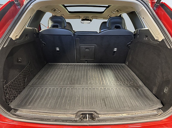 Volvo XC60 12 of 24