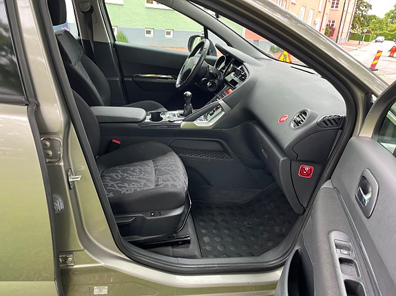 Peugeot 3008 11 of 14