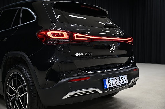 Mercedes-Benz EQA250 10 of 30