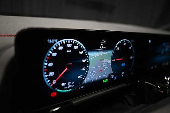 Mercedes-Benz EQA250 21 of 30