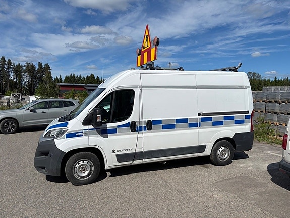 Fiat Ducato 2 of 5