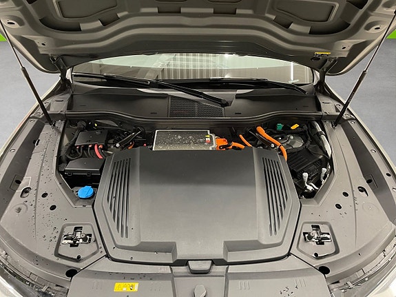 Audi Q8 17 of 26
