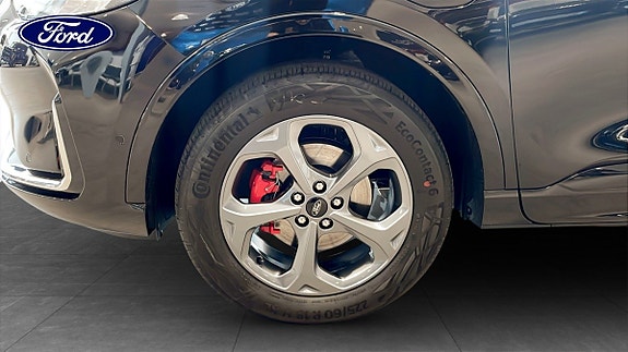 Ford Kuga 9 of 12