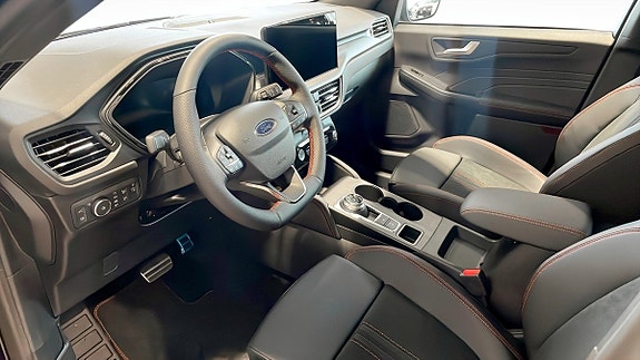 Ford Kuga 12 of 12