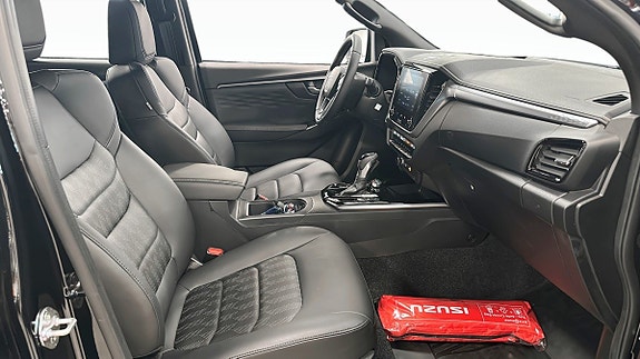 Isuzu D-max 3 of 9