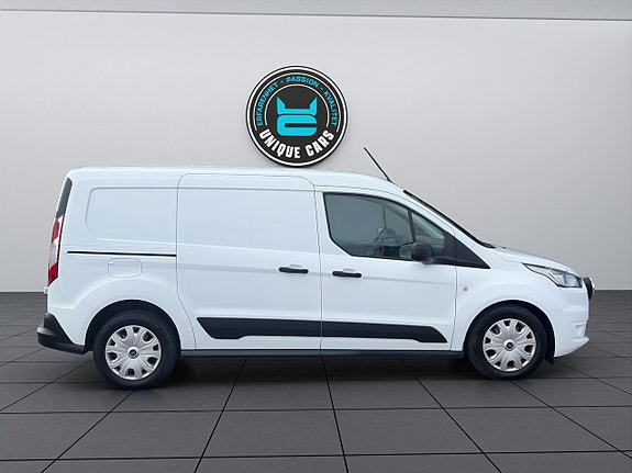 Ford Transit Connect 3 of 26