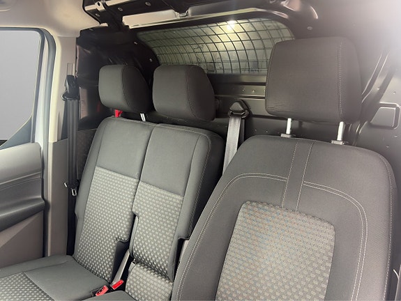 Ford Transit Connect 24 of 26