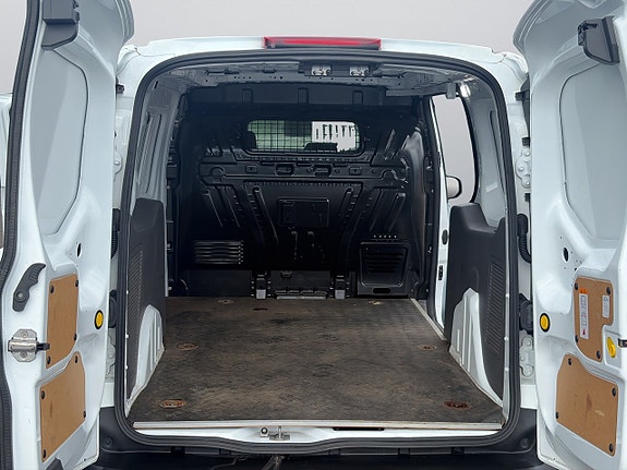 Ford Transit Connect 20 of 26