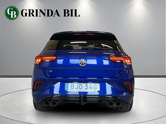Volkswagen T-Roc 3 of 26