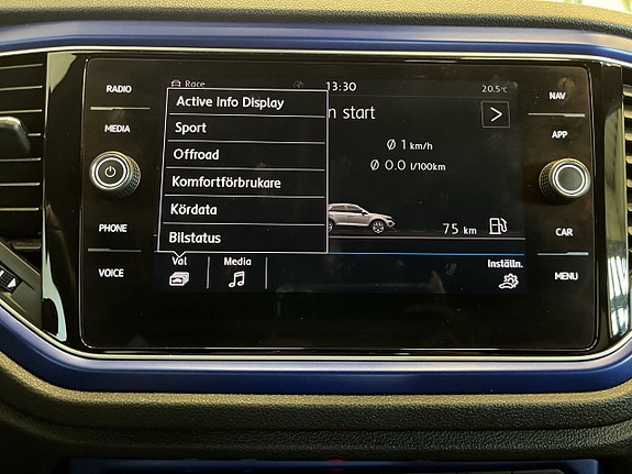 Volkswagen T-Roc 20 of 26