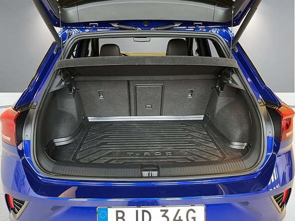 Volkswagen T-Roc 7 of 26