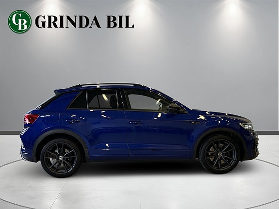 Volkswagen T-Roc 4 of 26
