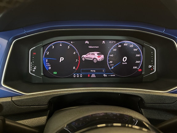Volkswagen T-Roc 15 of 26