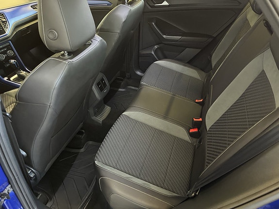 Volkswagen T-Roc 14 of 26